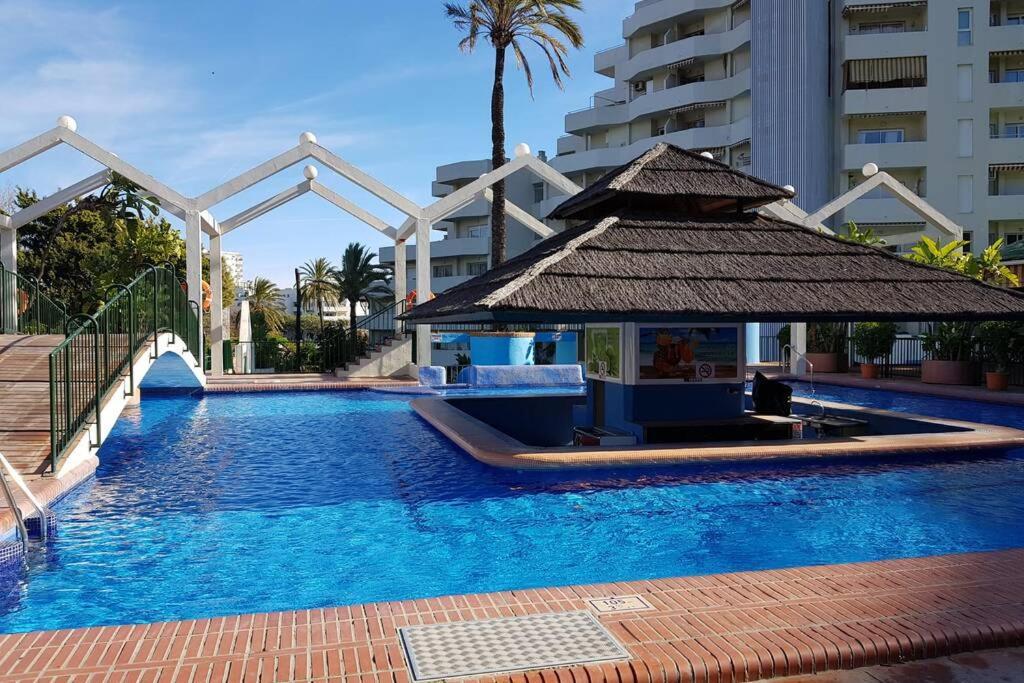 G&G Benalbeach Mediterranean Terrace เบนัลมาเดนา ภายนอก รูปภาพ